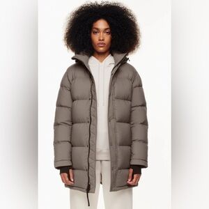 (SOLD) Aritzia Super Puff Mid Stone Taupe XS